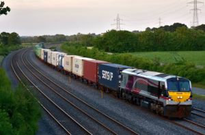 Los Ferrocarriles Irlandeses prueban trenes de mercancías más largos