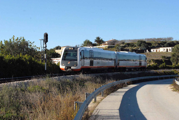 TRAM Alicante: Serie 2.500 ( Antigua serie 2.300, renovadas) Tren disel de Man en circulacin desde 2005-2006 (6 unidades L-9)