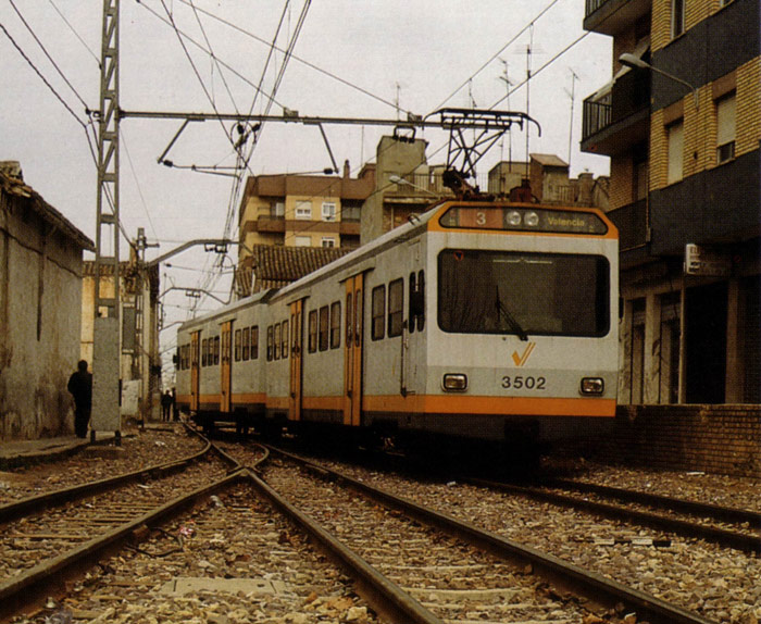 Metrovalencia. Trenes fuera de circulacin: Alcoyana (Macosa renovada): Tren elctrico que circul en FGV entre 1-1-87 y 1995