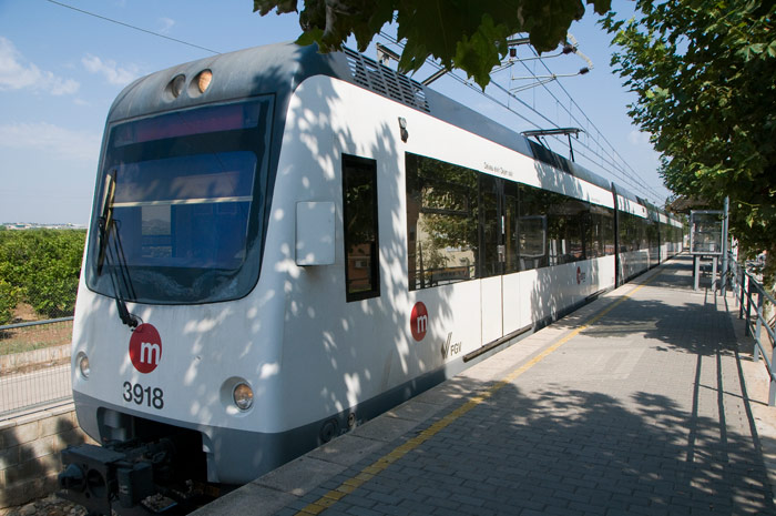 Metrovalencia: Tren elctrico serie 3.900 fabricado por Vossloh. En circulacin desde 1995 (18 unidades)