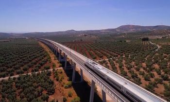 El AVE a Granada cumple un ao, con 634.000 viajeros transportados