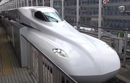 En servicio el N700S, el nuevo tren bala japons