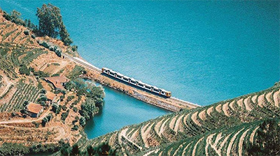 Renfe y Comboios de Portugal recuperan dos trenes Celta entre Vigo y Oporto