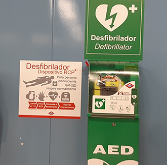 Metro de Madrid completa la instalacin de desfibriladores en toda su red