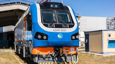 Primera locomotora de viajeros de Alstom ensamblada íntegramente en Kazajstàn