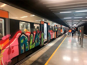 Renfe invierte ms de 2,4 millones de euros para eliminar grafitis en Cercanas de Catalua
