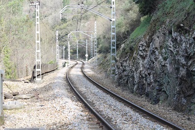 Adif adjudica la rehabilitación del cable de energía en el tramo Covas-Monforte de Lemos