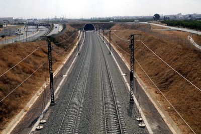 Licitada la gestión de instalaciones de protección civil de los túneles de la línea de alta velocidad Madrid-Valencia-Alicante y el tramo Valencia-La Encina