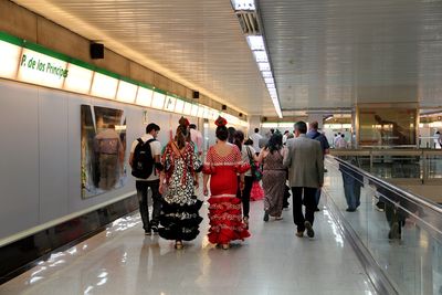 Metro de Sevilla ofrecerá servicio ininterrumpido durante toda la Feria de Abril