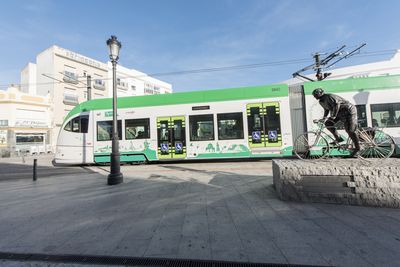 Licitados tres nuevos trenes para el tranvía de la Bahía de Cádiz