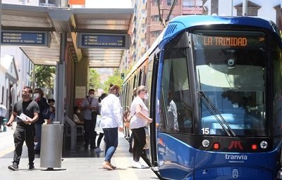 El tranvía de Tenerife refuerza las frecuencias en horas punta