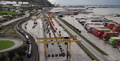 El 27 por ciento de los contenedores de Puerto de Bilbao se transportan por ferrocarril