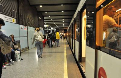 Metrovalencia eje del transporte valenciano durante las Fallas