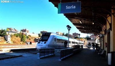 Renovación de vías y andenes en la estación de Soria