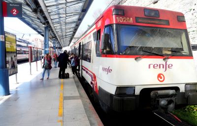 Cercanías Madrid aumenta en 13.850 plazas la oferta diaria de las líneas C3 y C4 en julio y agosto 