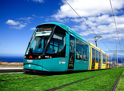 Aprobadas las ayudas a Canarias y Baleares para la gratuidad del transporte público en 2023