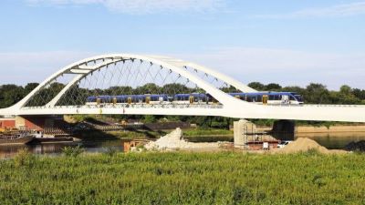 Nuevo puente ferroviario entre Alemania y Polonia