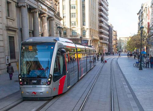 El Tranva de Zaragoza circular las veinticuatro horas durante las fiestas del Pilar