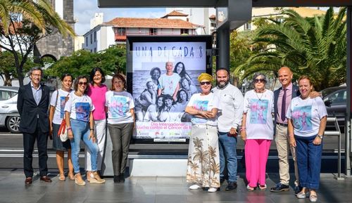 Metrotenerife cede sus paradas para la campaa contra el cncer de mama