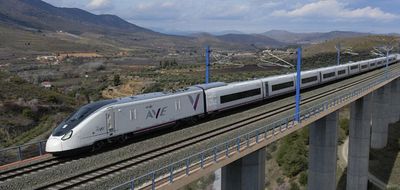 Renfe sustituye dos servicios Alvia por AVE serie 106 en el corredor Madrid-Galicia