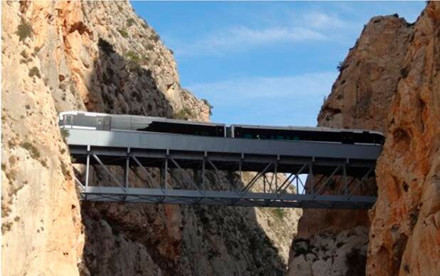 Comienza el desmontaje del viaducto del Mascarat, de la lnea 9 de Tram de Alicante