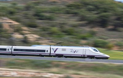 Renfe reduce su huella de carbono por unidad transportada en un 90 por ciento respecto a 1990