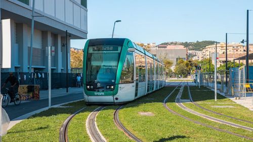 Fiesta por el estreno del tramo Glries-Verdaguer del tranva de Barcelona, el 9 de noviembre