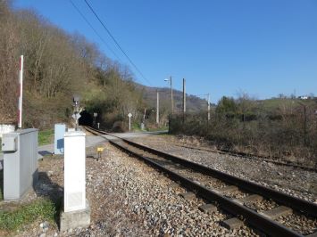 Supresin de dos pasos a nivel en Mieres, en la lnea de ancho mtrico Trubia-Collanzo