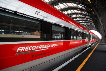 La empresa italiana FS anuncia planes para lanzar un servicio de tren Londres-Pars en 2029