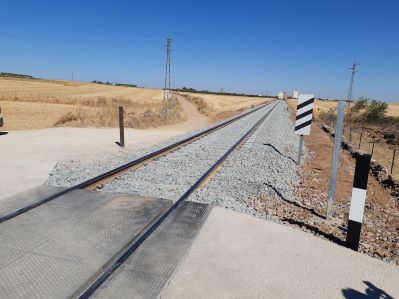 Mejora de la proteccin de nueve pasos a nivel en la provincia de Badajoz  