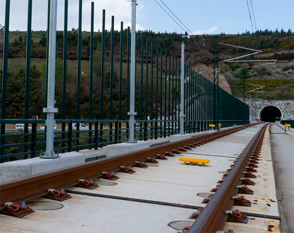 Adjudicado un nuevo contrato para el montaje de va en placa en los tneles entre Vera y Almera