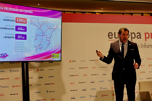 scar Puente anuncia actuaciones para aumentar a 350 km/h la alta velocidad Madrid-Barcelona