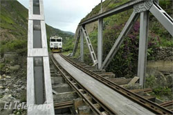 Ecuador inicia obras de rehabilitaci�n en la l�nea que une la costa y la sierra