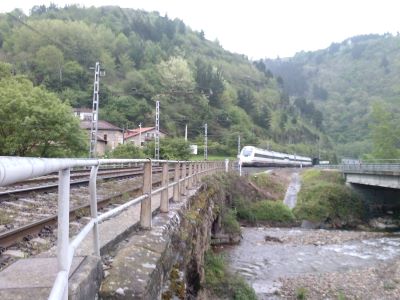 Servicios ferroviarios afectados por obras de duplicación de vía en el tramo Muriedas-Santander