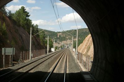 Instalación de iluminación led en los túneles de la linea Madrid-Sevilla