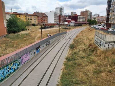 Obras de urbanización del entorno de la estación de Matallana, en el centro de León