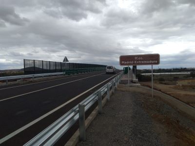 Adif AV pone en servicio la variante de la carretera EX209 en Esparragalejo