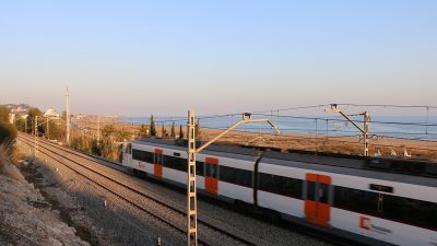 Redacción de un estudio de alternativas para la nueva conexión ferroviaria entre Castelldefels y Barcelona