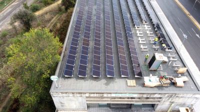 Metro de Sevilla instala placas fotovoltaicas para autoconsumo en las cubiertas de las estaciones