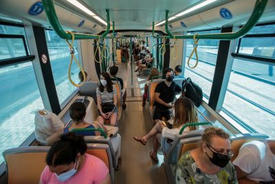 Metro de Granada recupera el 94 por ciento de los viajeros prepandemia