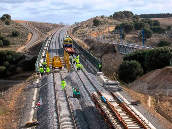 La licitacin pblica en obra ferroviaria se redujo un 23,9 por ciento en los nueve primeros meses del ao