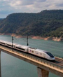 Renfe e Iberdrola acuerdan garantizar el precio de la energa renovable de sus servicios de transporte de viajeros 