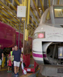 M�s de seiscientas personas asisten a la jornada de puertas abiertas en talleres y centros de formaci�n de Renfe
