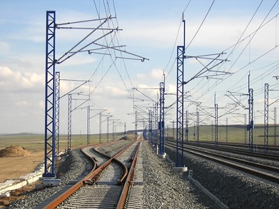 Construcción y mantenimiento de electrificación ferroviaria