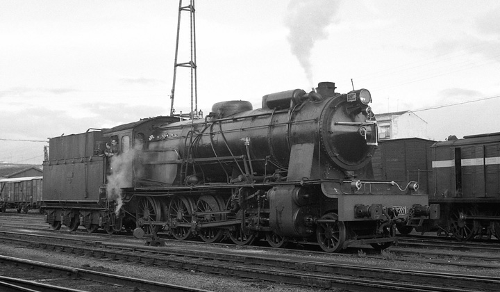 Locomotora de la antigua serie 1400 de MZA fotografiada en la estación de Salamanca. Fotografía de Xavier Santamaría