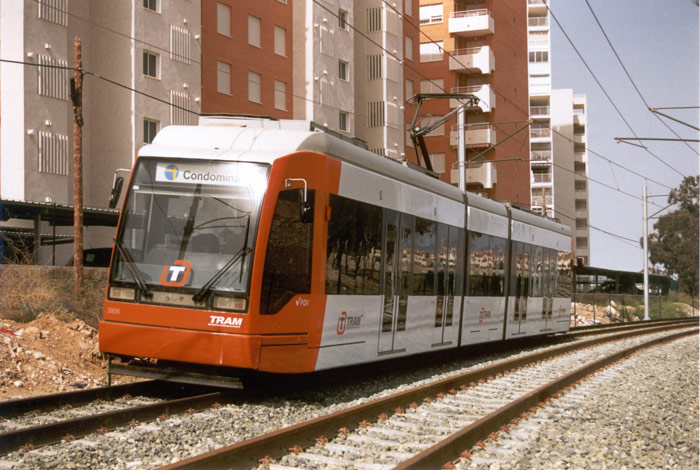 TRAM Alicante. Trenes fuera de circulación.Serie 3.800.- Tranvía eléctrico de Siemens que circularon en el TRAM desde 2003 a 2007