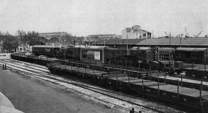 Tren especial de Renfe para el transporte de un alternador que medía 4,12 metros de ancho, 4,15 de altura y 8,34 de longitud. El tren tardó 17 días en el  recorrido desde Valencia a la central térmica de La Robla.
