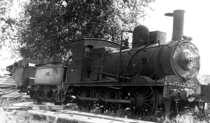 Locomotora de vapor 030-2230, ex Ferrocarriles de Almansa a Valencia y a Tarragona y Compañía de los Ferrocarriles del Norte 1719-1726. Archivo Histórico Ferroviario FA-0159-010