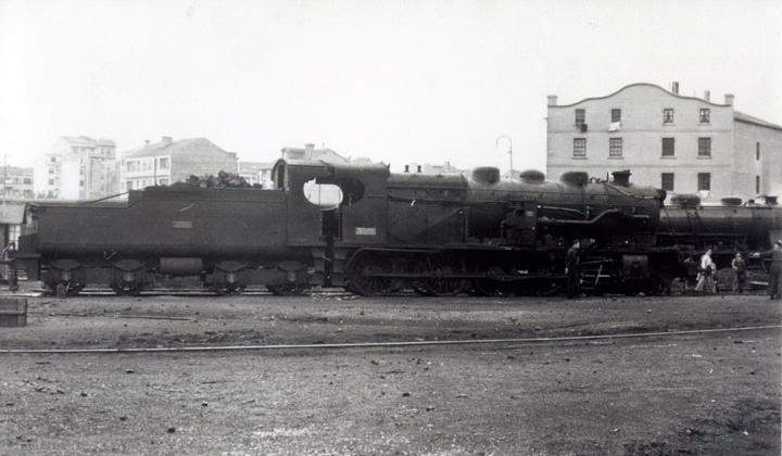 Locomotora "Mastodonte" de la serie 4300 de Norte. Fotografía de Juan Bautista Cabrera