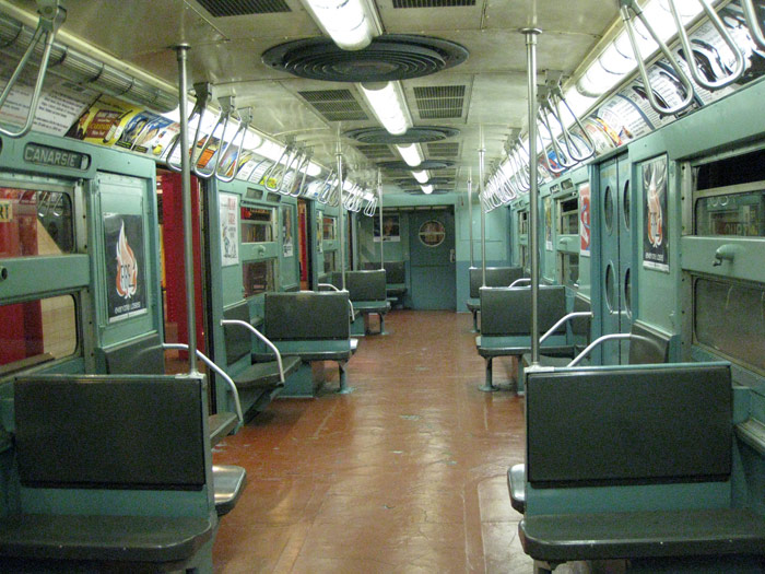 Interior tren años 50